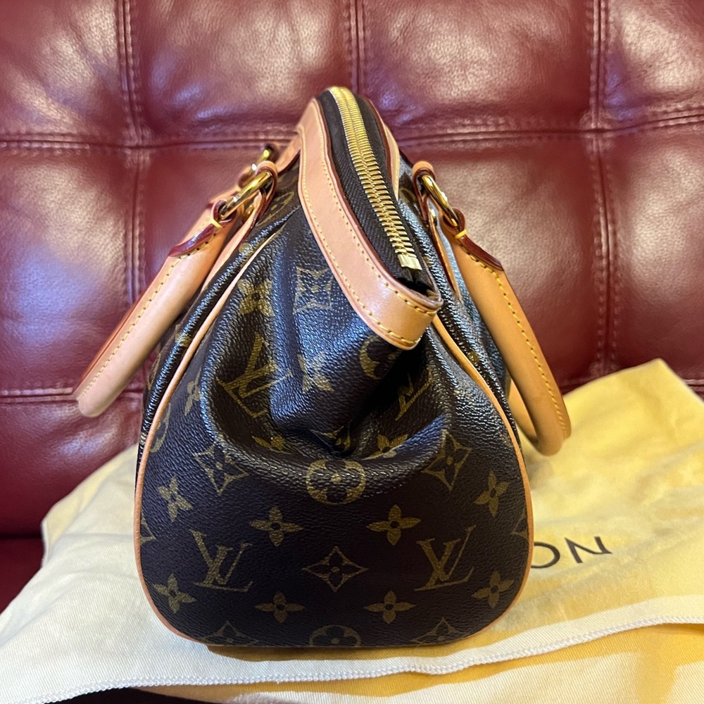 Louis Vuitton Monogram Tivoli PM handbag - Picture 6 of 17